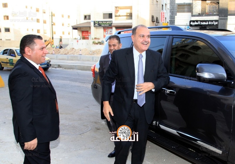 حسين هزاع المجالي: نكهة خاصة للمجتمع