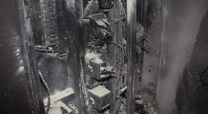 إصابتان بحريق عدادات كهرباء داخل عمارة