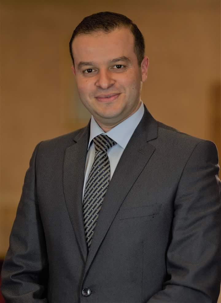 القادري: قطاع الصناعات الجلدية والمحيكات له