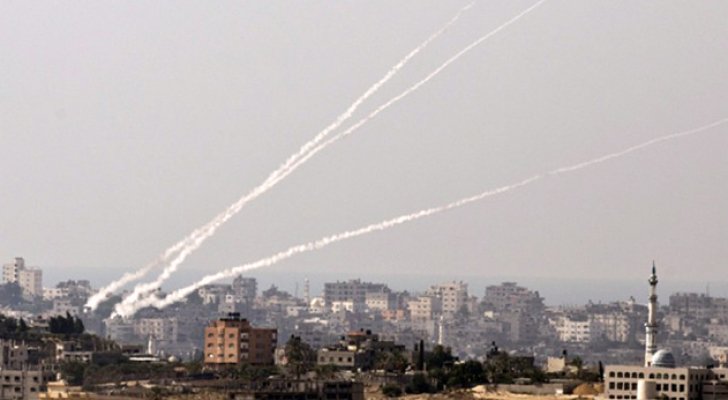 سرايا القدس تستهدف تل أبيب برشقة