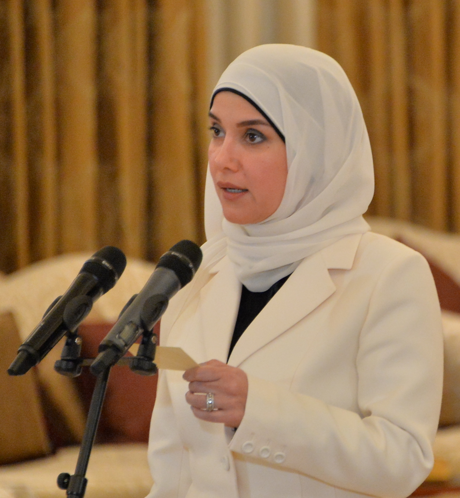 استقالة وزيرة الأشغال الكويتية اثر استجواب