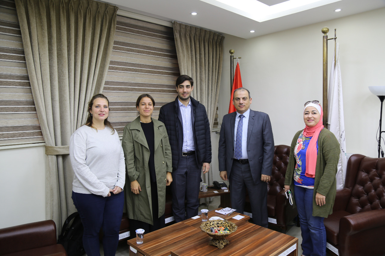 وفد من معهد التعاون الجامعي الايطالي