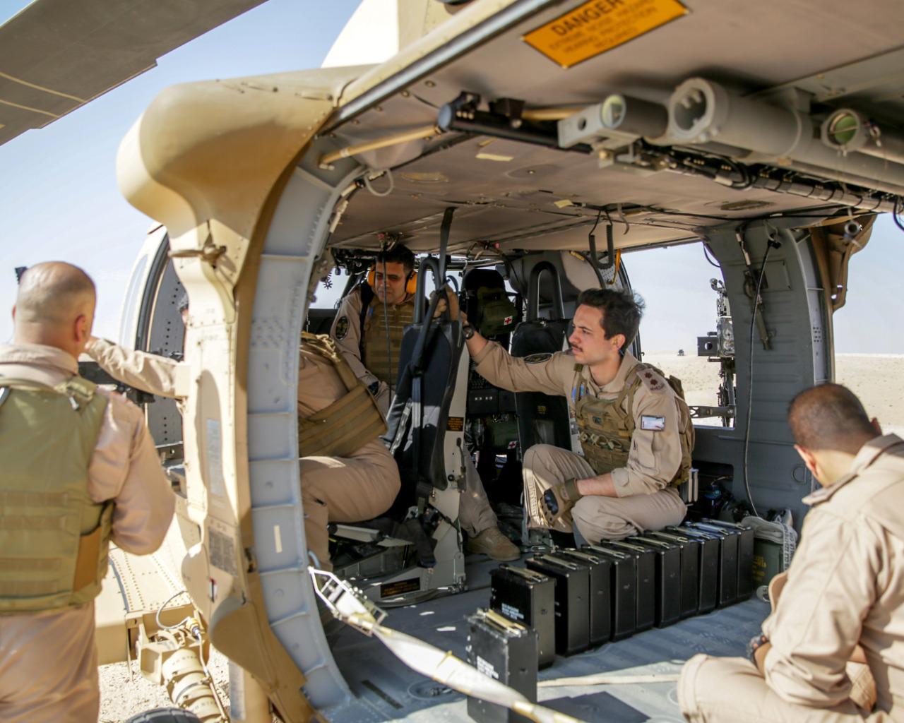 ولي العهد الأمير الحسين يواصل تدريباته