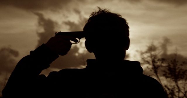 شاب ينتحر باطلاق النار على نفسه