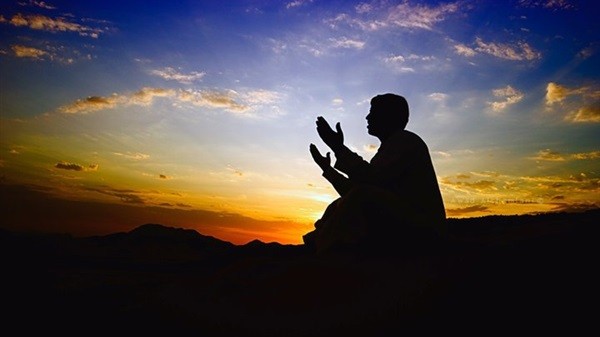 دعاء الرزق من 32 كلمة داوم