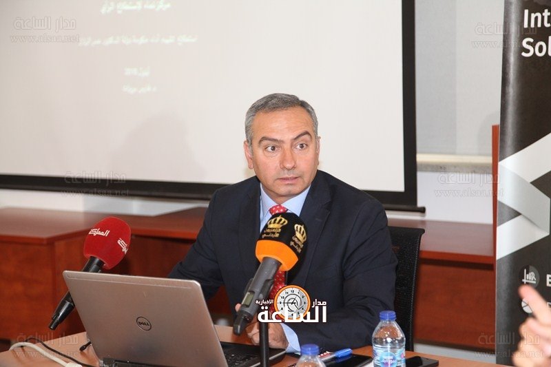 وزير الشباب وترتيب البيت الداخلي