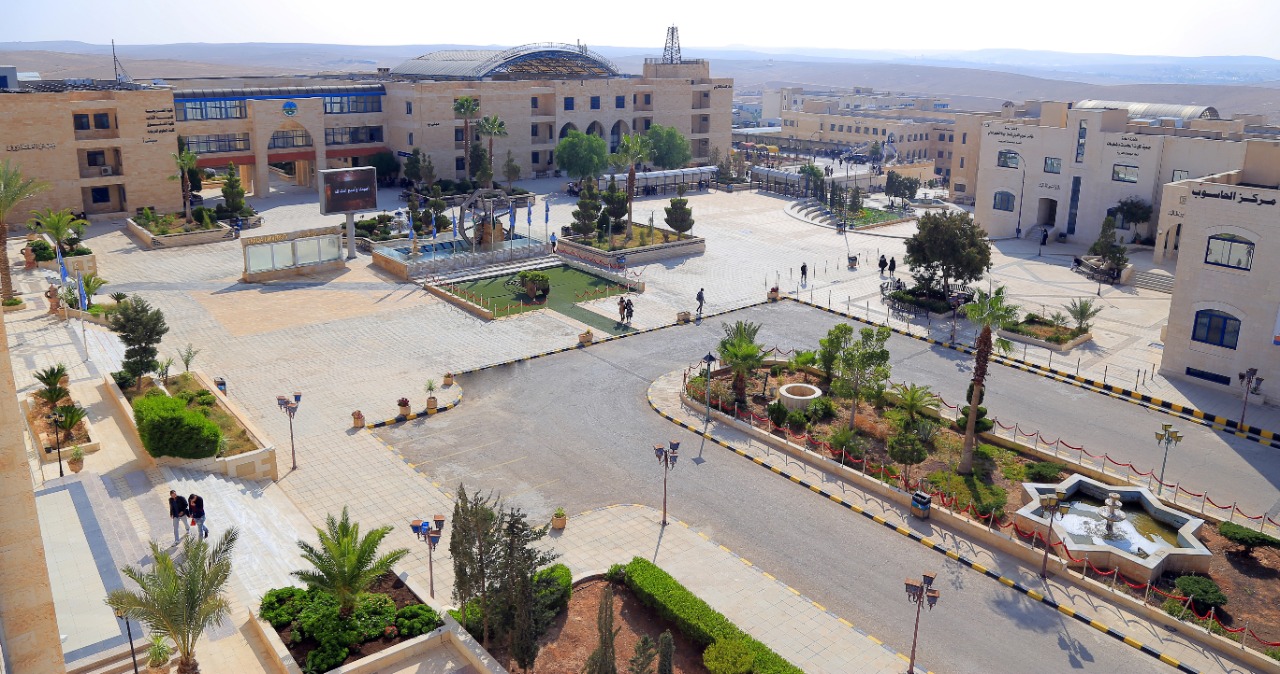 أسرة جامعة الزرقاء تثمن قرار جلالة