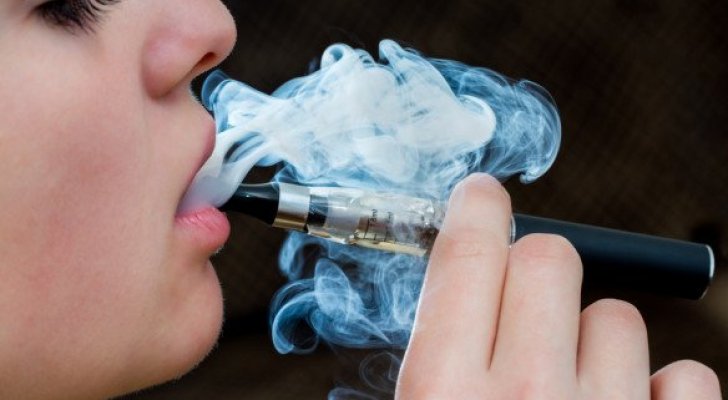 الكشف عن خطر السجائر الإلكترونية الحقيقي