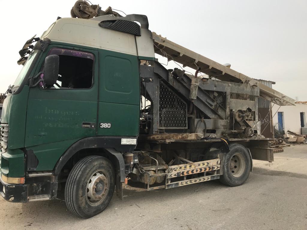 ضبط حفارة مخالفة تحفر بئر مخالف