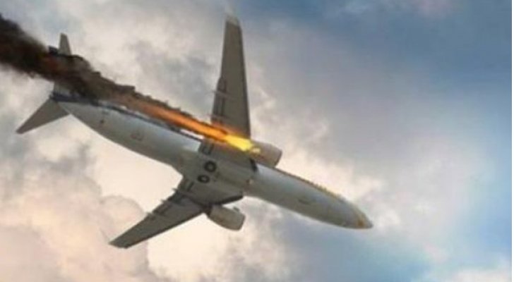 أمريكا.. اشتعال محرك طائرة في الجو