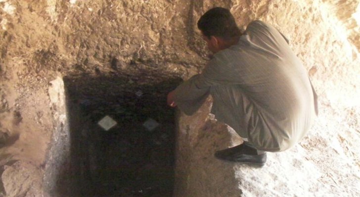 من أجل الذهب.. مصريان يقدمان شقيقهما