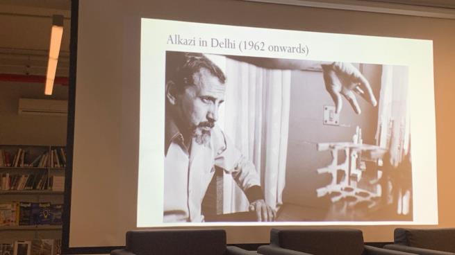 المدارس الفنية: في تطوّر النظرية والممارسة