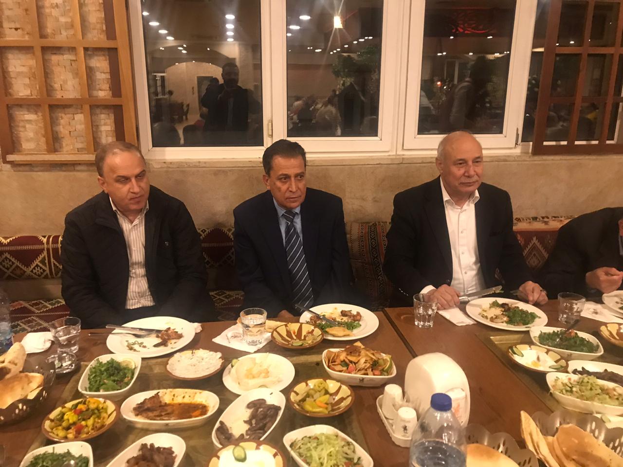 عشيرة الهباهبة تكرم إبنها العميد المتقاعد