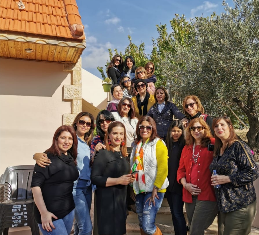 الاعلاميات في ضيافة سهى كراجة (صور)