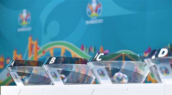 الكبار ينتظرون مصيرهم في قرعة معقدة