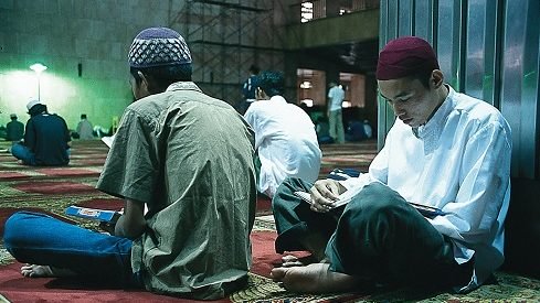 حفظ القرآن بدون فهم و تدبر