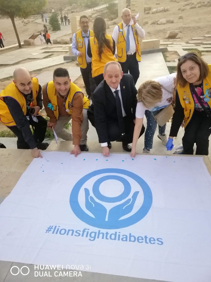 أندية الليونز تحتفل باليوم العلمي للسكري