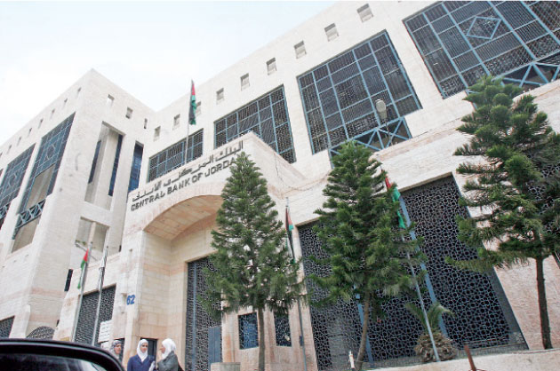 الدينار يستحوذ على 77 % من