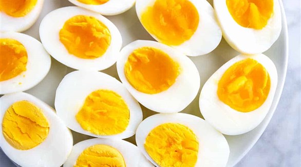 لهذه الأسباب البيض والتفاح والأسماك ضرورية