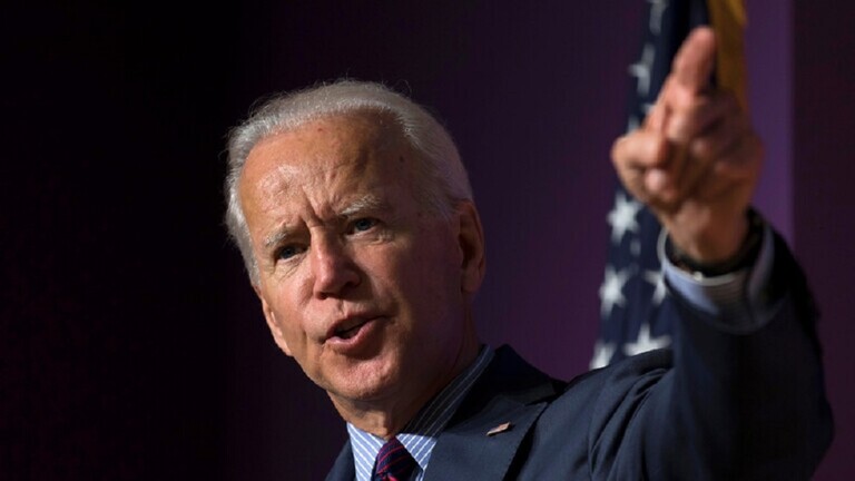 بايدن: بقاء ترامب داخل البيت الأبيض