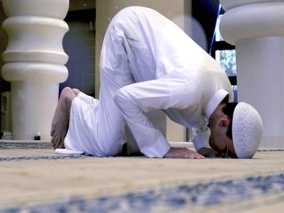 أفضل وقت لصلاة العشاء وحكم تأخيرها