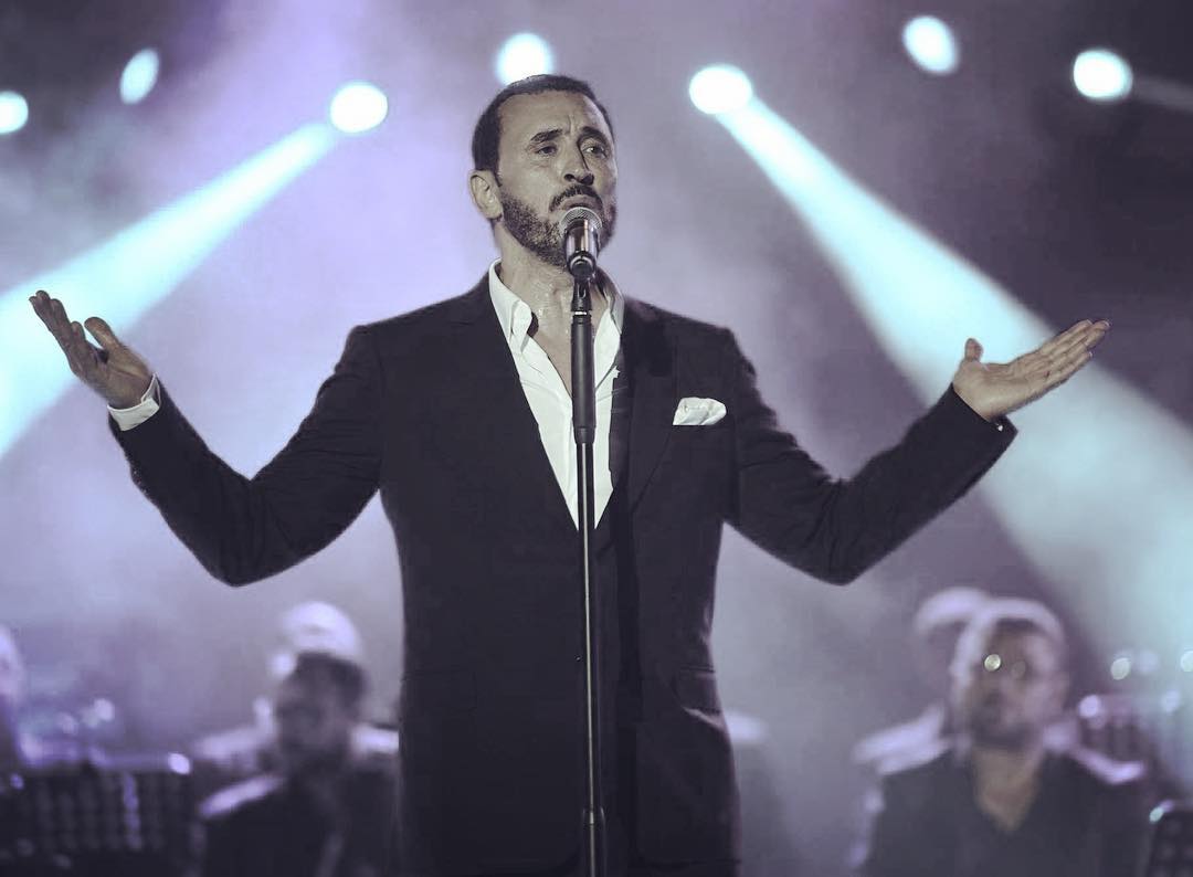 كاظم الساهر يلغي حفله بـ «موسم