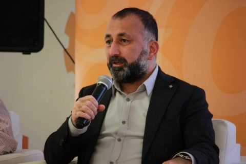 الحوامدة يعلن انسحاب الوحدات من بطولة