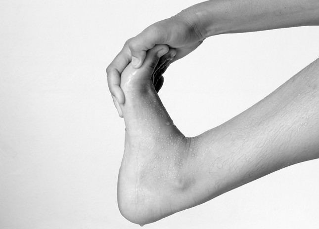 مريض السكري: قدمه تتمدد نهارا وتتقلص