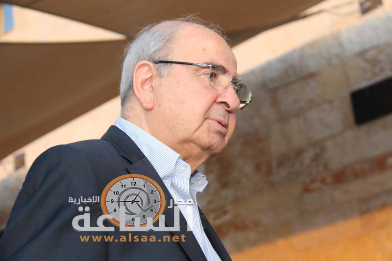 طاهر المصري يحذر.. «إلتهموا الثور الابيض