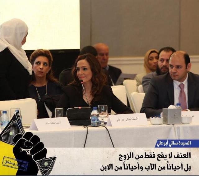 الامهات المعيلات يطالبن بانصافهن واطفالهن في