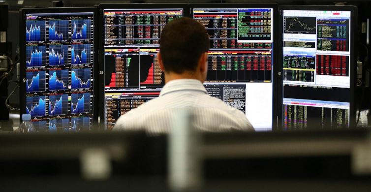 أسهم أوروبا تتراجع في نهاية ربع