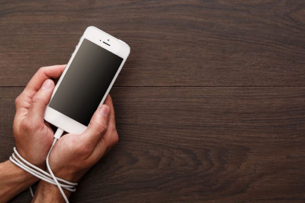 الهواتف المحمولة تتسبب بفشل طلاب الجامعات