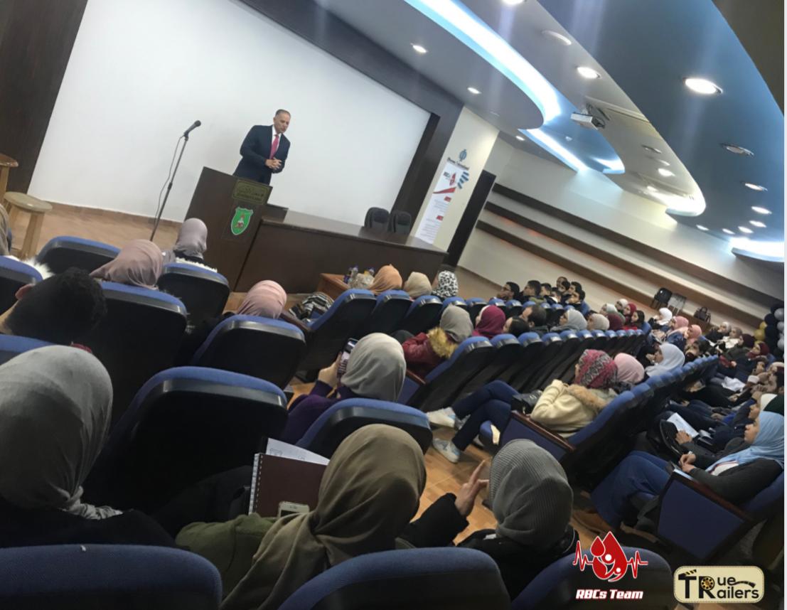 أمجد العريان لطلبة الصيدلة: النجاح يأتي