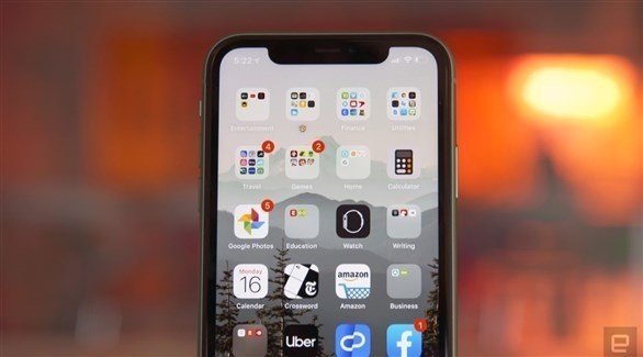 أبل تطلق تحديثا لأجهزة آي أو