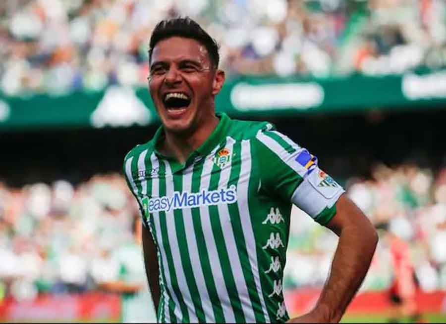 تعرف إلى أكبر لاعب يسجّل هاتريك