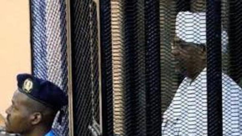 البشير «يصمت» بشأن انقلاب 1989