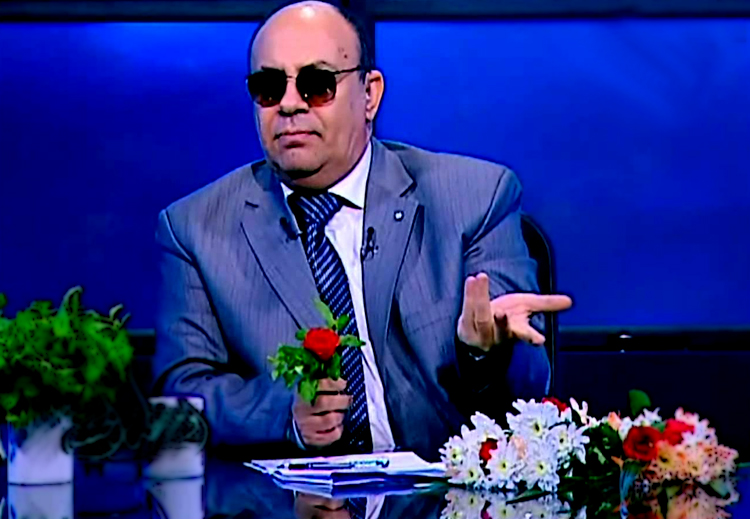 داعية مشهور: تصفح «الفيسبوك» بعد العشاء