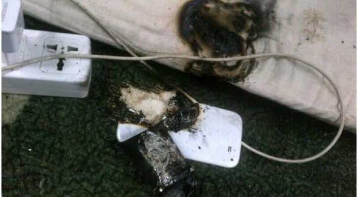 ’شاحن هاتف‘ يتسبب بوفاة طفلين مصريين