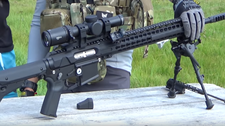 شركة روسية تطور بندقية منافسة لـ