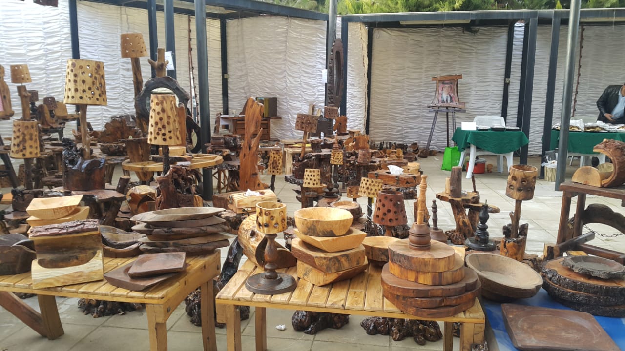 اسحاقات ترعى افتتاح البازار الخيري السنوي