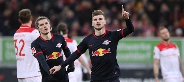 الدوري الألماني: لايبزيغ في الصدارة بثلاثية