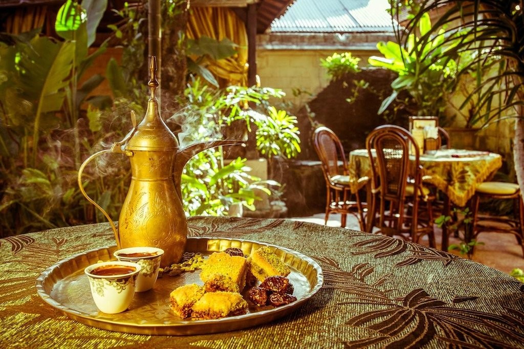 المطاعم السياحية تحذر