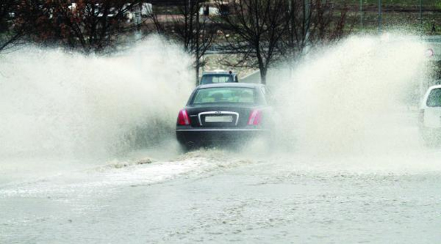 خبراء يدعون لتعزيز شراكة القطاعين العام