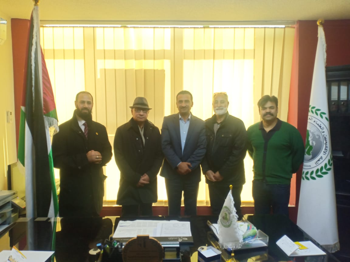 إجتماع مطول في اتحاد الأكاديميين والعلماء