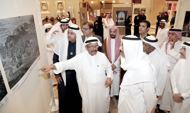 ندوة الثقافة تضيء جماليات «الخط العربي