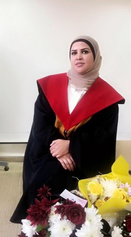 الدكتوراه لـ غادة القرالة (صور)