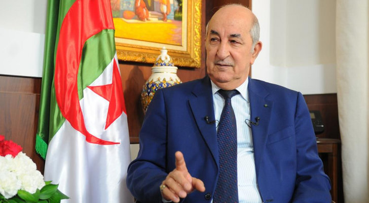 عبد المجيد تبون يؤدي اليمين رئيسا