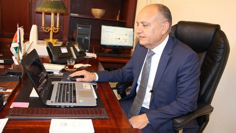 وزير الإعلام الأردني يصوت لصورة 2019