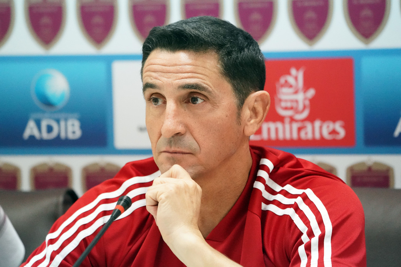 خمينيز: فخور بأداء لاعبي العنابي