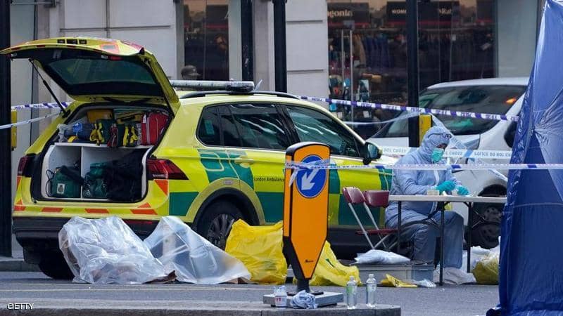 كيف استخدم رجل ناب كركدن البحر